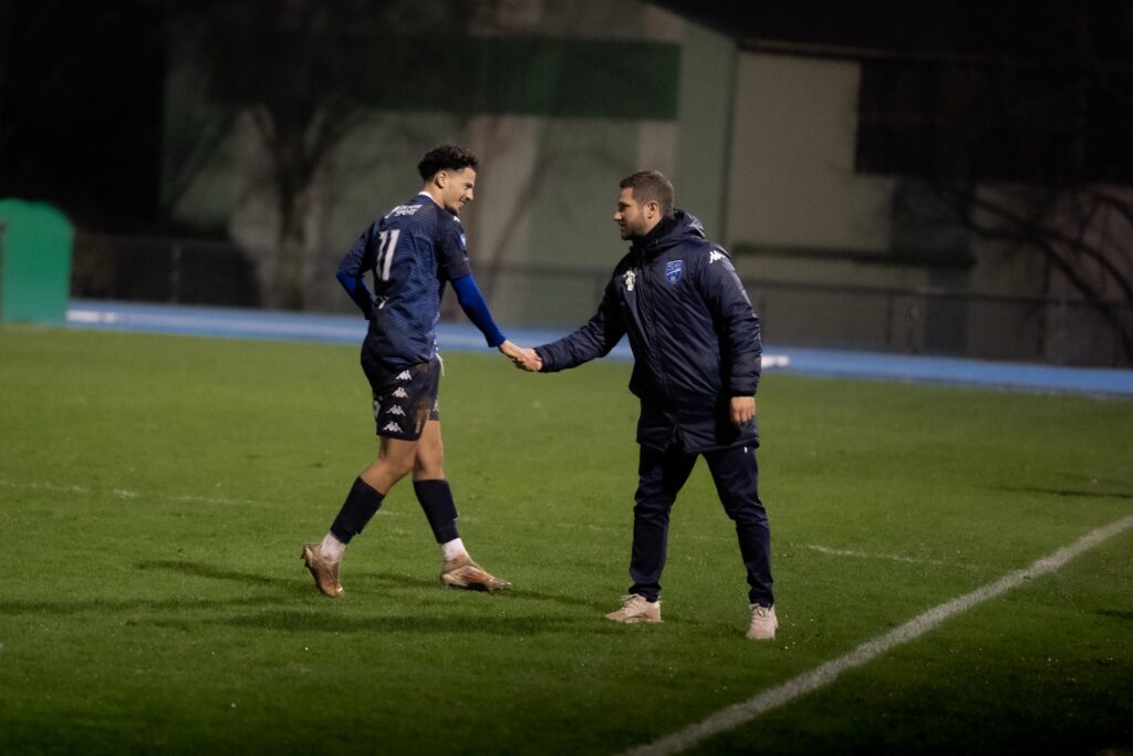 c9e47285 b757 472b 94db c0c445e74745